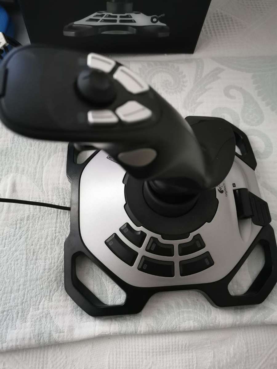 EXTREME 3D PRO JOYSTICK