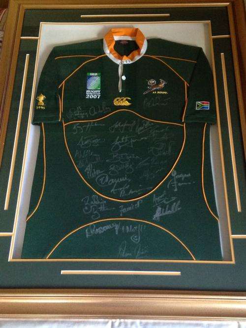 2007 WORLD CUP - SIGNED & FRAMED RUGBY JERSEY
