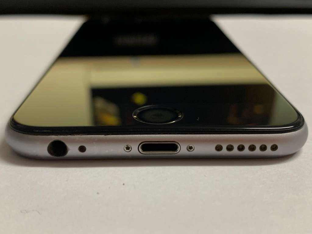 Apple iPhone 6s - 32GB