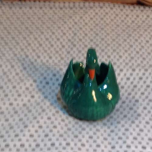 Lucia ware 3305 green swan