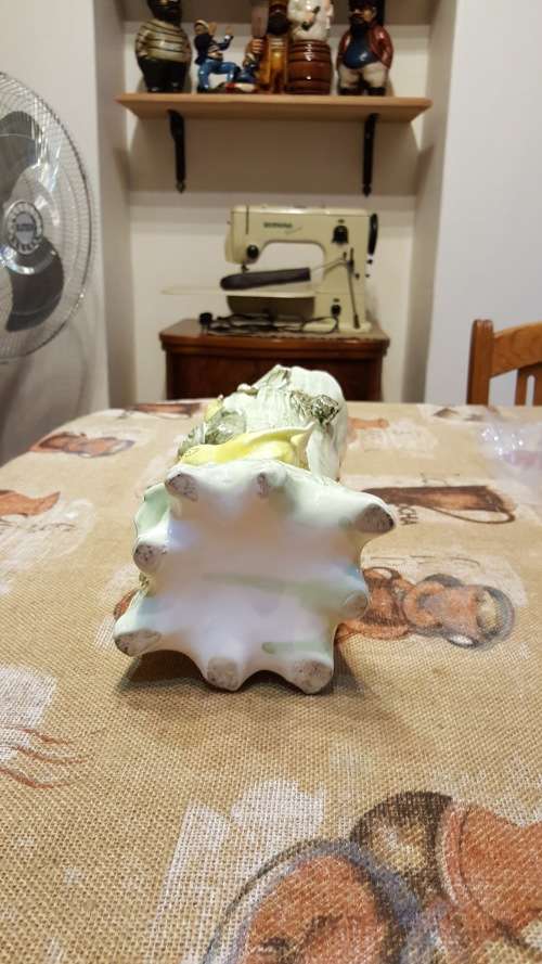 VINTAGE GREEN AN YELLOW VASE