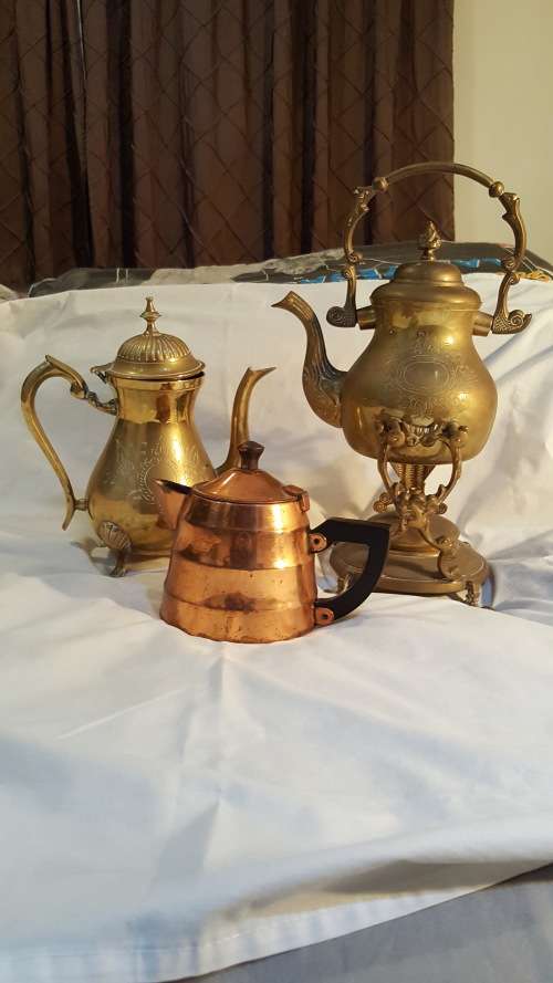 BRASSWARE AND COPPERWARE COFFEE/TEAPOTS