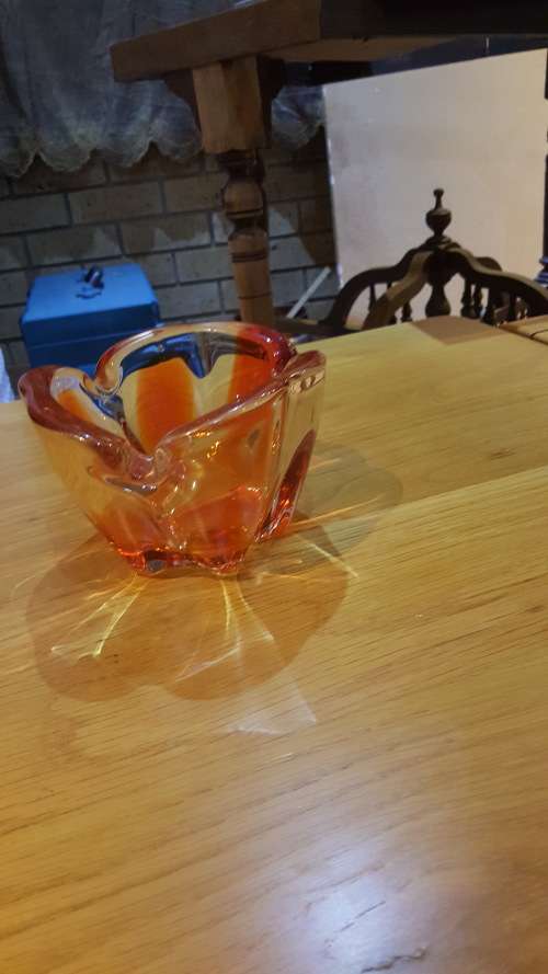VINTAGE MURANO GLASS ASHTRAY
