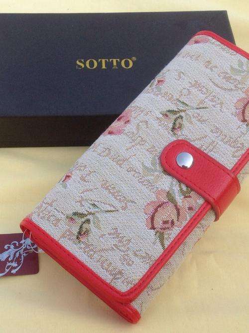 ***Stylish Ladies design wallet *** rose design - red