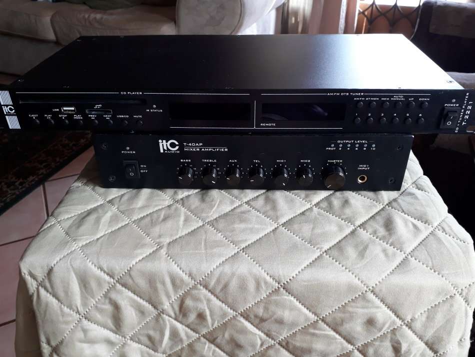ITC T-2221 (CD/MP3 Player with AM/FM TUNER/USB/SD)  and T-40AP (Desktop Mixer Amplifier)