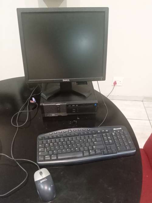Dell Optiplex 3010 i3 + 17" inch screen + keyboard + mouse
