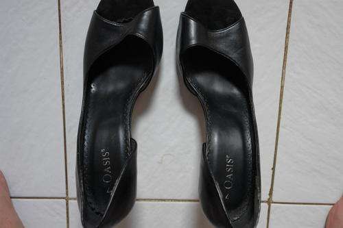 OASIS Black Heels Size 7