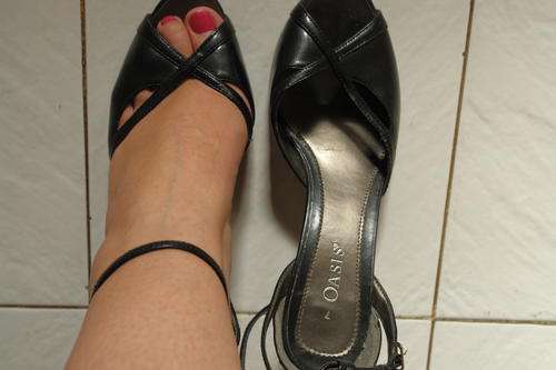 OASIS Black Heels SIZE 7