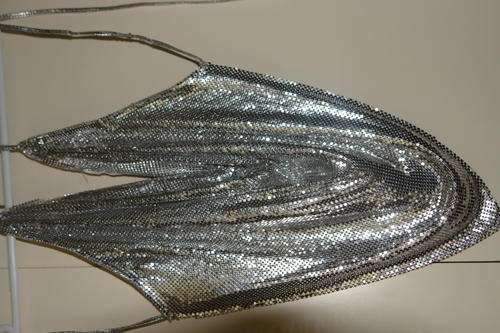 STUNNING SILVER CHAIN MAIL TOP SIZE 12