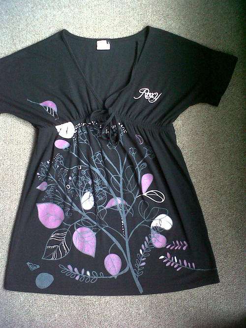 Roxy top - size S, will fit 34
