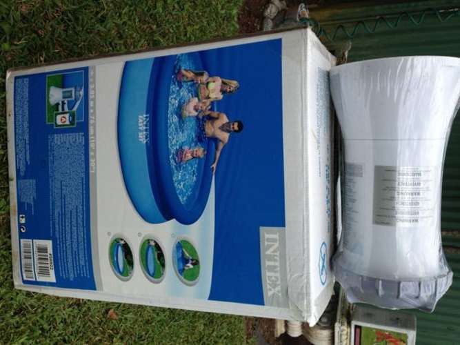 Intex easy set pool 3.05m X 76cm - with pool pump