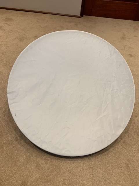 Falcon Eyes 56cm Beauty Dish (Interchangeable Mount) with Elinchrom Mount.