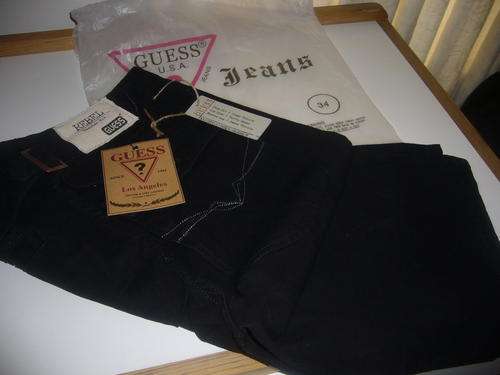 GUESS MENS SHORTS REBEL REG FIT ONLY SIZE 34  AVAL