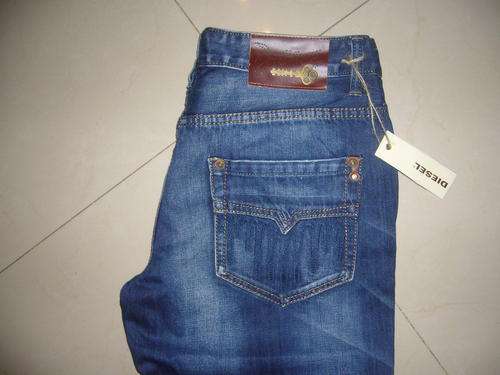 DIESEL - DARRON - SIZE 32 - NEW -