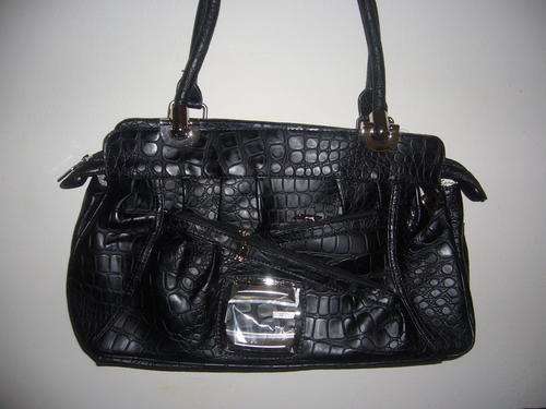 GUESS - BLACK SHOPPER - JUST IN - NEW -