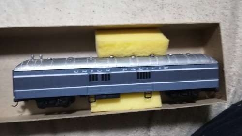 Roundhouse Union Pacific Coach