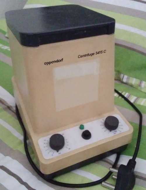 Eppendorf Centrifuge 5415C Working