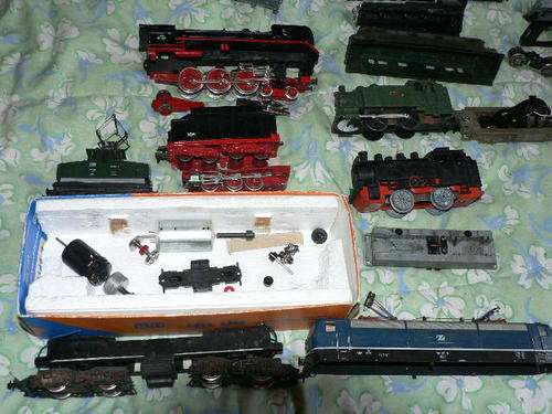 Model Train Scrapyard