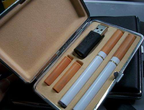 Two Complete Electronic Cigarettes eCig Healthy Smoking Complete Starter Pack electronic Cig