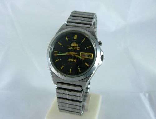 Rare Original Automatic Orient Luxury Wrist Watch Triple Star Day & Date, Black Dial.