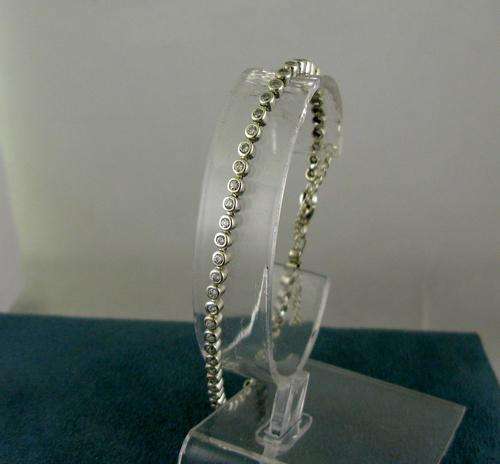Vintage Sterling Silver Tennis Bracelet with Simulated Diamonds CZ. As New!