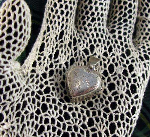 Old Vintage 925 Silver Locket Heart Shape Hand Engraved.