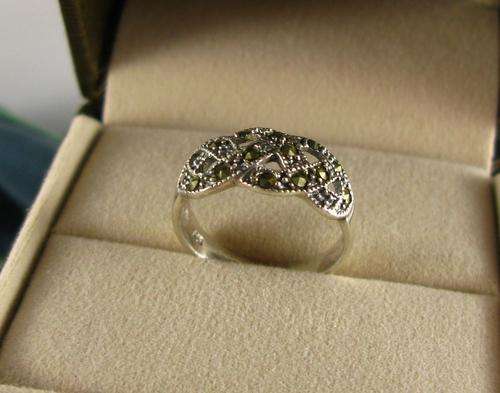 Unusual Old Beautiful Vintage 925 Silver Marcasites Cluster Ring.