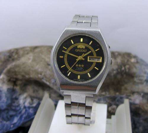 Rare Original Automatic Orient Luxury Wrist Watch Triple Star Day & Date, Black Dial.