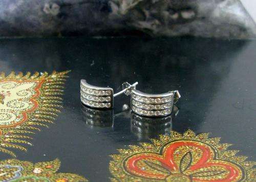 SALE!!! Pretty 925 Sterling Silver Cluster Stud Earrings with Crystals. new!