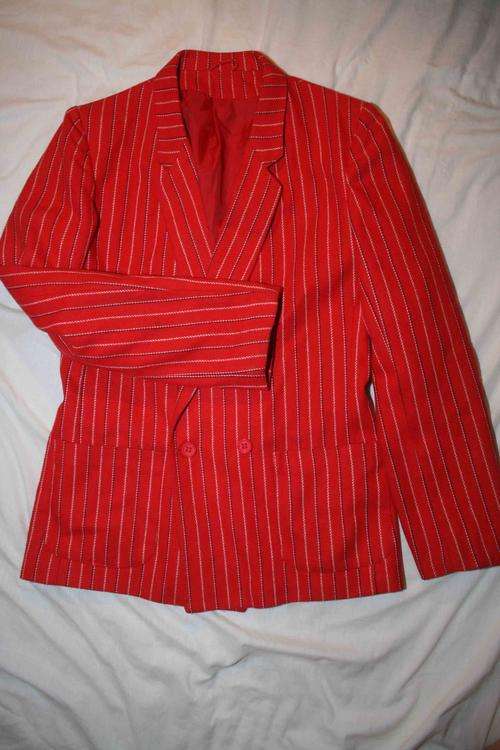 STYLISH RED RETRO BEATNIK BLAZER