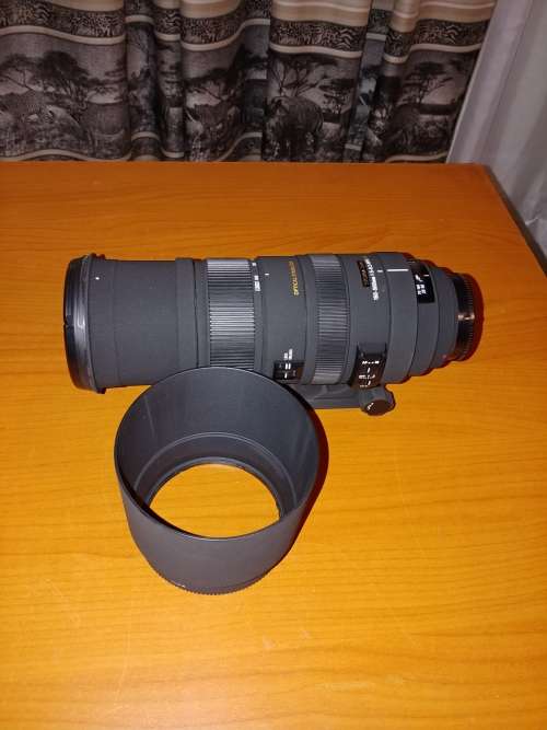 SIGMA 150-500mm F5-6.3 APO DG OS ZOOM Lens for NIKON DSLR Cameras with SIGMA CARRY BAG