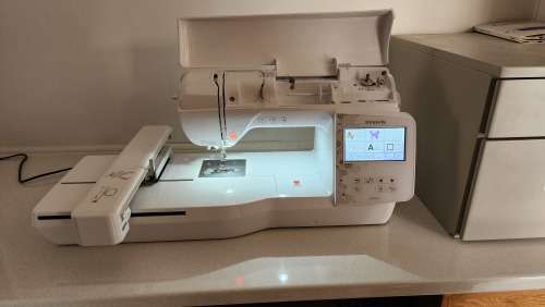 Brother Innov-IS NV880E Embroidery Machine