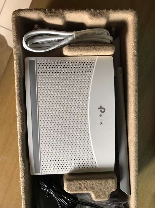 TP-LINK WR820N Wireless Router,