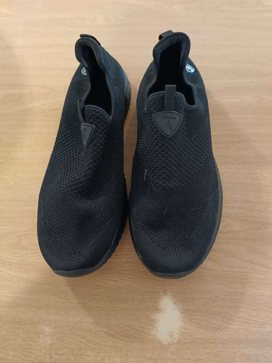 1 x pair of new shoes