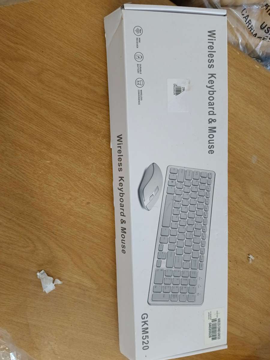 1 x wireless keyboiard and mouse new without dongle