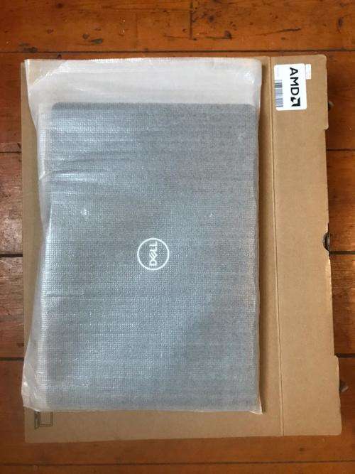 **BRAND NEW**DELL INSPIRON 15 3565 LAPTOP (AMD A6 /4 GB/500HDD /WINDOWS 10/ RADEON R4 Graphics)