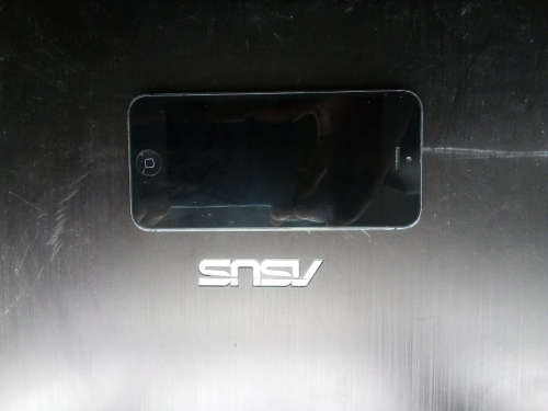 IPhone 5, 16GB. New Screen**New Battery.