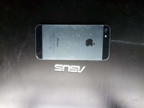 IPhone 5, 16GB. New Screen**New Battery.