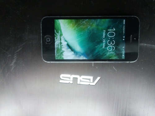 IPhone 5, 16GB. New Screen**New Battery.