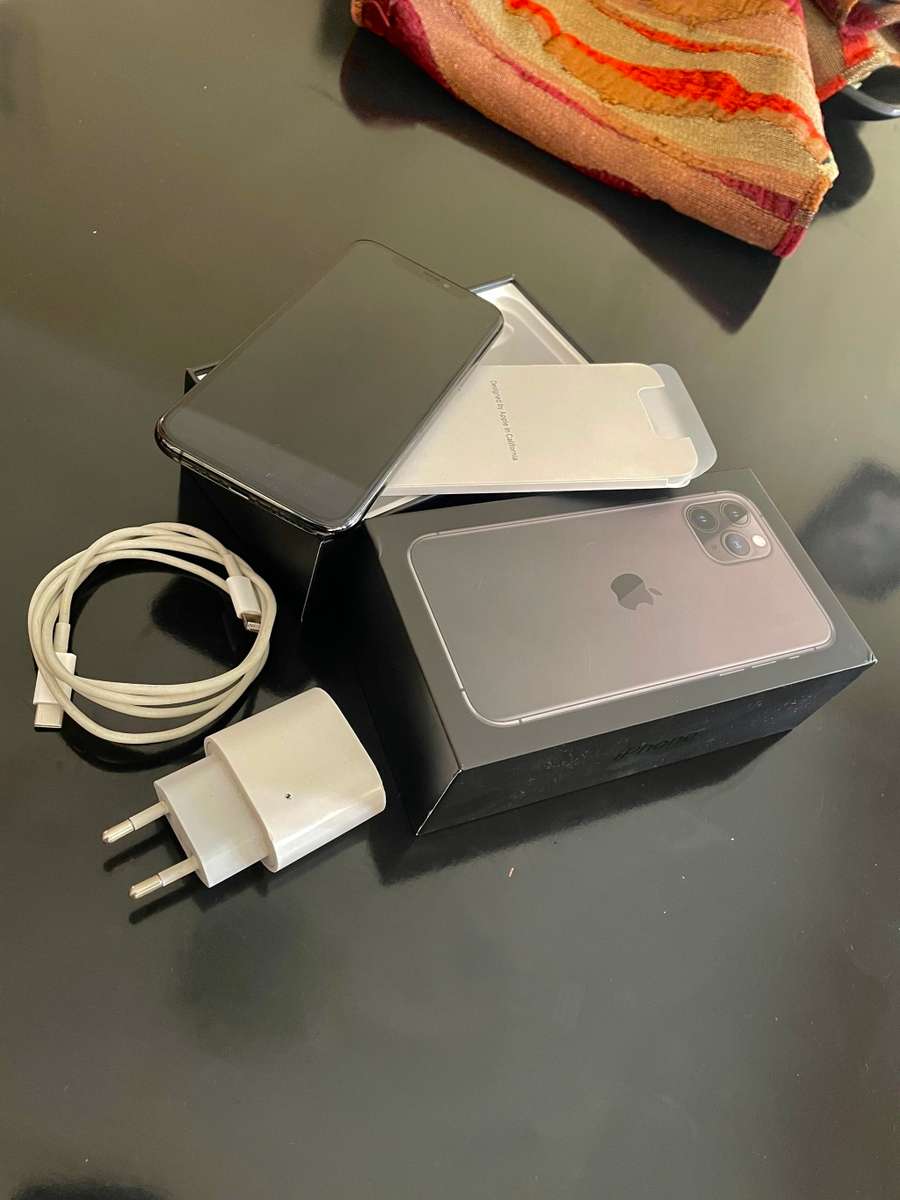 Apple iPhone 11 Pro 256GB (Good condition)