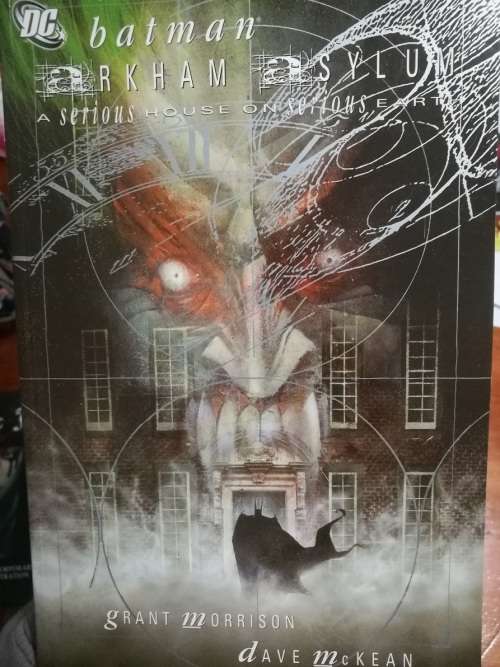 Batman - Arkham Asylum - A Serious House on Serious Earth -15th Anniversary- Grant Morrison, McKean