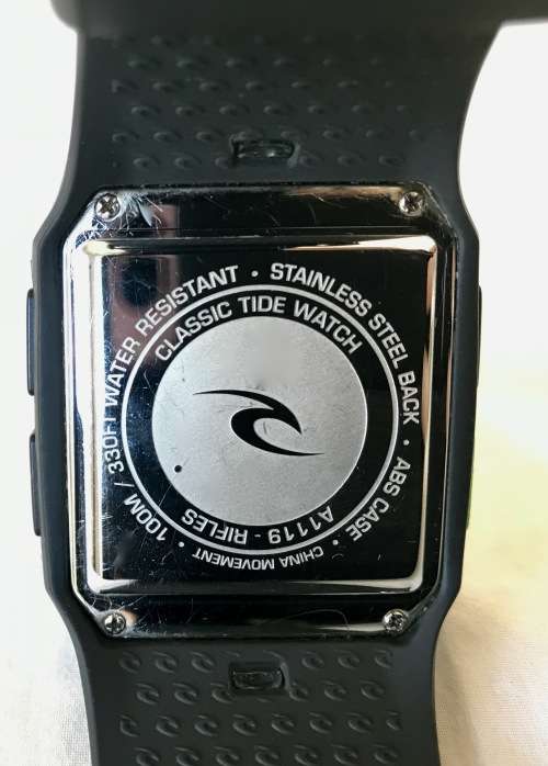 ***MUST GO THIS WEEKEND - NO RESERVE!!**** Ripcurl `Rifles` Tide Watch