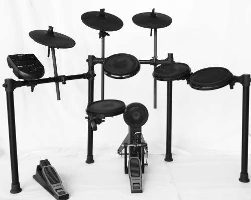 ***KILLER DEAL!!!*** Alesis Nitro Electronic Drum Kit