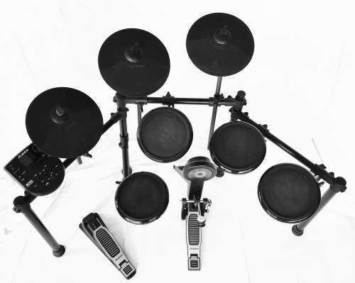 ***KILLER DEAL!!!*** Alesis Nitro Electronic Drum Kit
