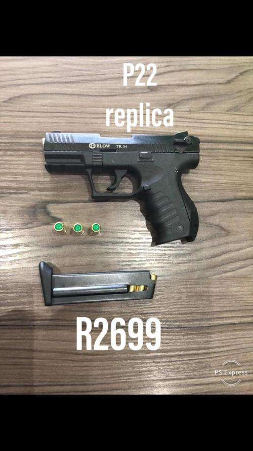 BLANK/PEPPER FIRING PISTOL P22 REPLICA