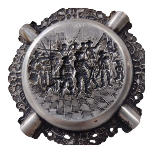 Vintage Soilder Metal Ashtray Dutch Press #O0012