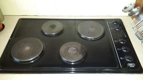 Defy Solid Plate Black Hob