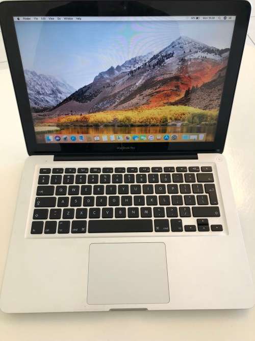 Apple MacBook Pro 13.3-inch | Core i5 2.5GHz | 8GB DDR3 RAM | 500GB HDD | MD101 *MINT CONDITION*