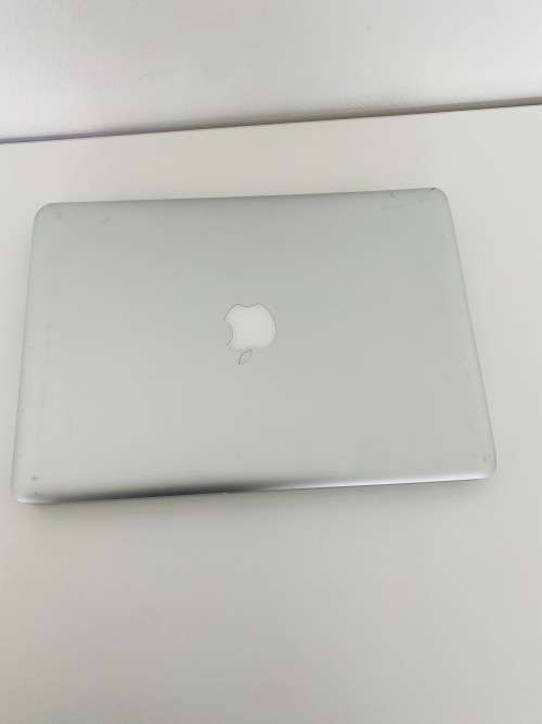 Apple MacBook Pro 13.3-inch | Core i5 2.5GHz | 8GB DDR3 RAM | 500GB HDD | MD101