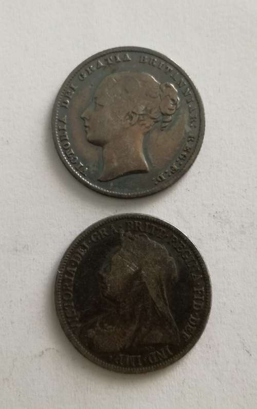 COLLECTION OF 2 VICTORIAN STERLING SILVER SHILLINGS. 1864 AND 1894.